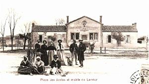 1024- Lamtar - Place des Ecoles et la Mairie